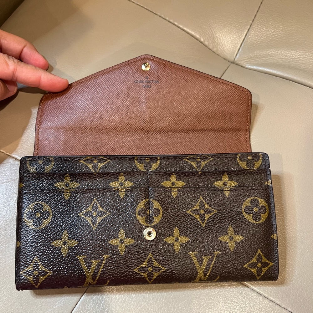 Sold xxxx Louis Vuitton Monogram Sarah wallet - Picture 4 of 10